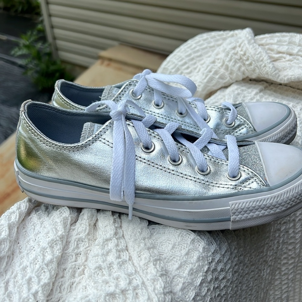 Converse Silver Metallic Sneakers Classic Style - Picture 8 of 10